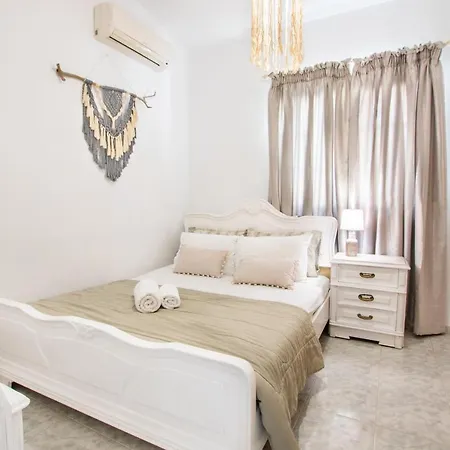 Apartment Amalthia *