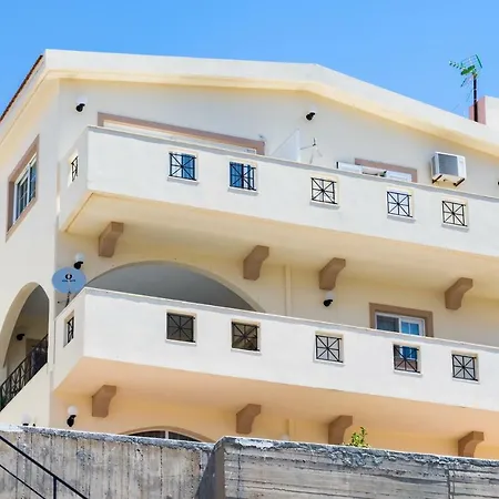 Amalthia Apartment *